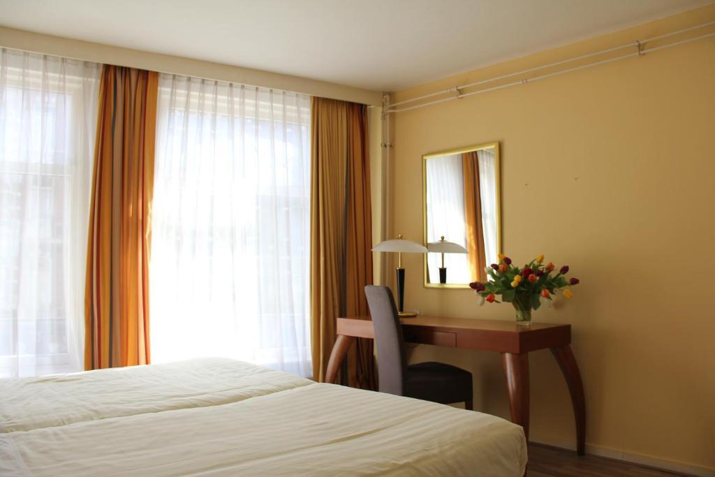 Hotel Alfa Амстердам Екстериор снимка